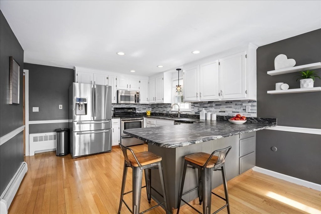 5 Flagg Road Southborough, MA 01772 - Photo 8 of 42 Gallery Image 8