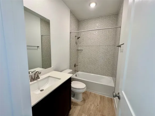 $2,600 | 1210 Shaded Rock Drive, Missouri City, TX 77459