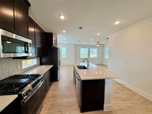 $2,600 | 1210 Shaded Rock Drive, Missouri City, TX 77459