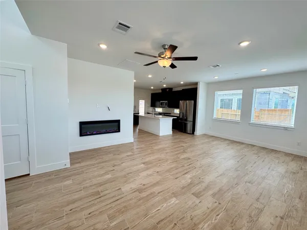 $2,600 | 1210 Shaded Rock Drive, Missouri City, TX 77459