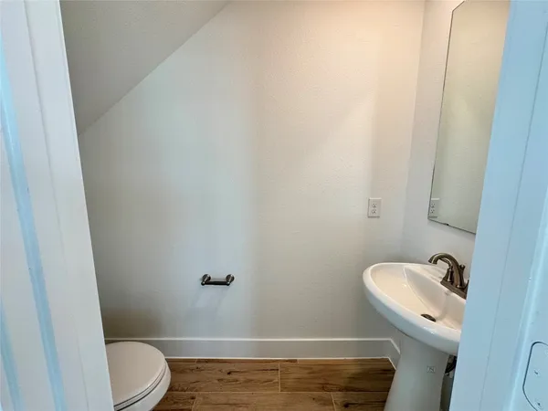 $2,600 | 1210 Shaded Rock Drive, Missouri City, TX 77459