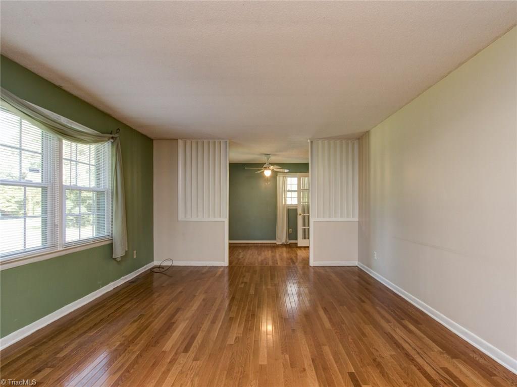 4306 Kimmeridge Road Greensboro, NC 27406 - Photo 11 of 22 Gallery Image 11