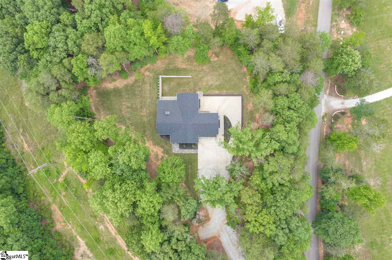 940 Bailey Mill Road Travelers Rest, SC 29690 - Photo 5 of 36 ...space...