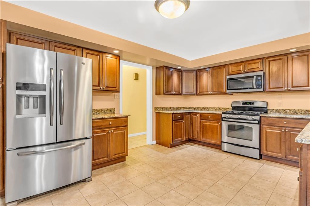 156 McIntyre Road Pittsburgh, PA 15237 - Photo 6 of 23 Stainless steel appliances.