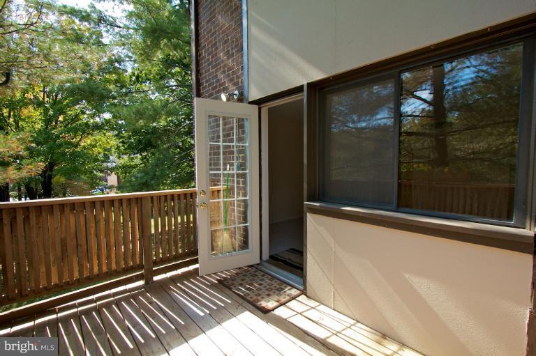 8955 Footed Ridge Columbia, MD 21045 - Photo 20 of 30 Exterior (Rear)