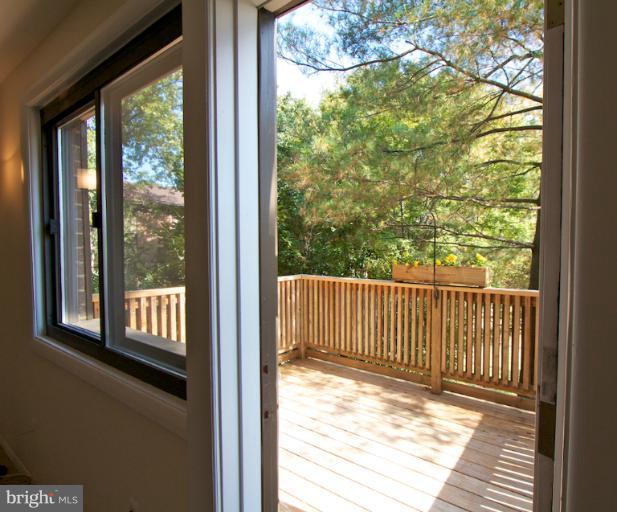 8955 Footed Ridge Columbia, MD 21045 - Photo 25 of 30 Exterior (Rear)