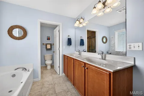 $409,900 | 1013 Roosevelt Drive, Wentzville, MO 63385