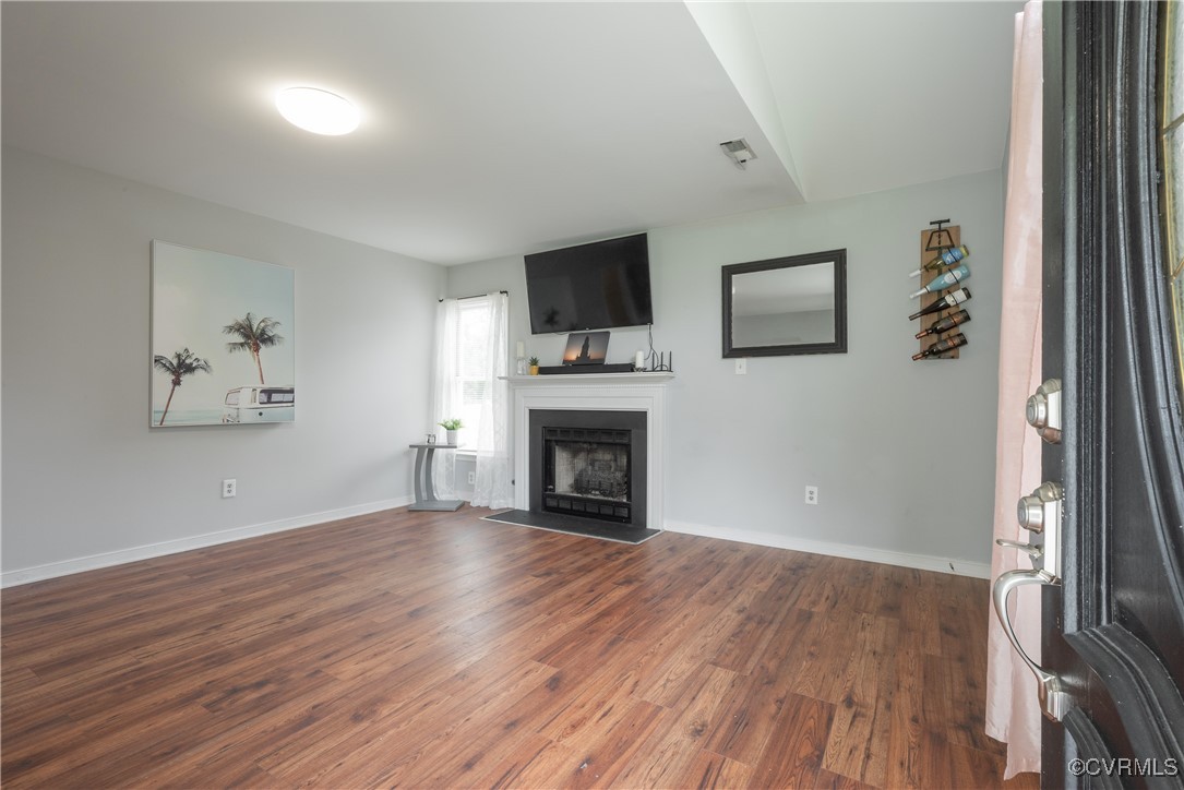 3124 Gregwood Road Midlothian, VA 23112 - Photo 3 of 31 Gallery Image 3