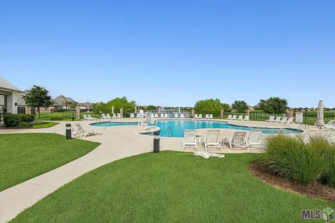 $330,000 | 13980 Emmy Way Drive, Baton Rouge, LA 70810