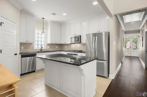 $330,000 | 13980 Emmy Way Drive, Baton Rouge, LA 70810