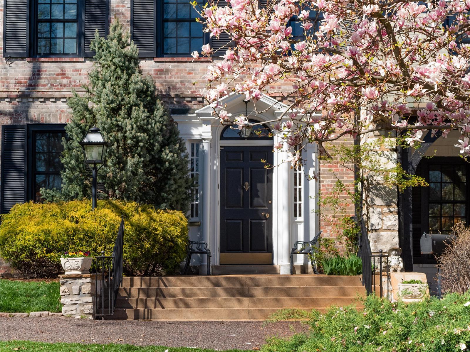 10 Carrswold Drive Clayton, MO 63105 - Photo 2 of 53