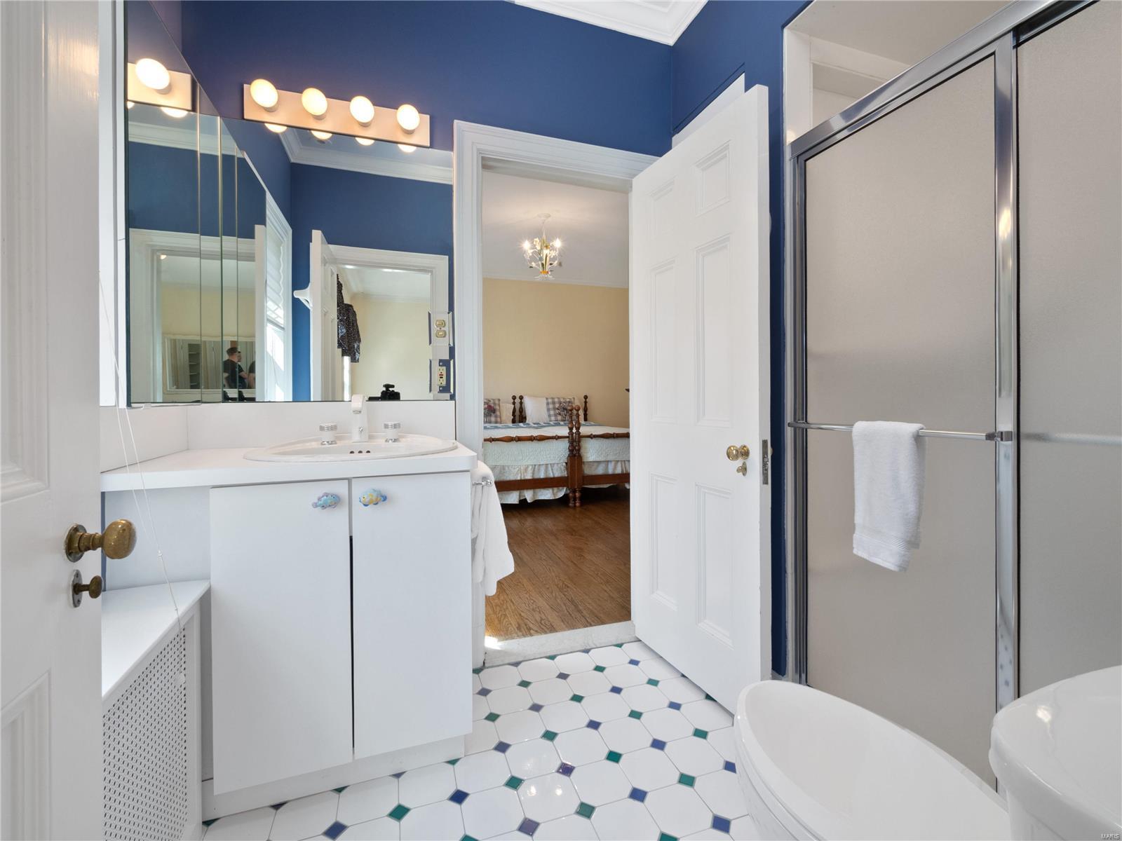 10 Carrswold Drive Clayton, MO 63105 - Photo 32 of 53