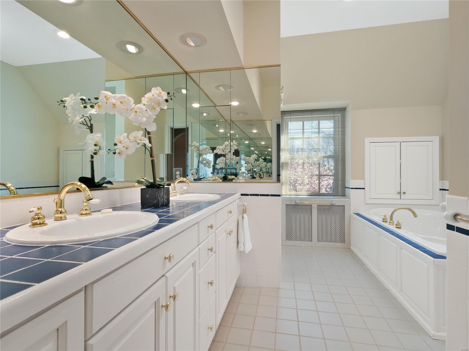 10 Carrswold Drive Clayton, MO 63105 - Photo 34 of 53