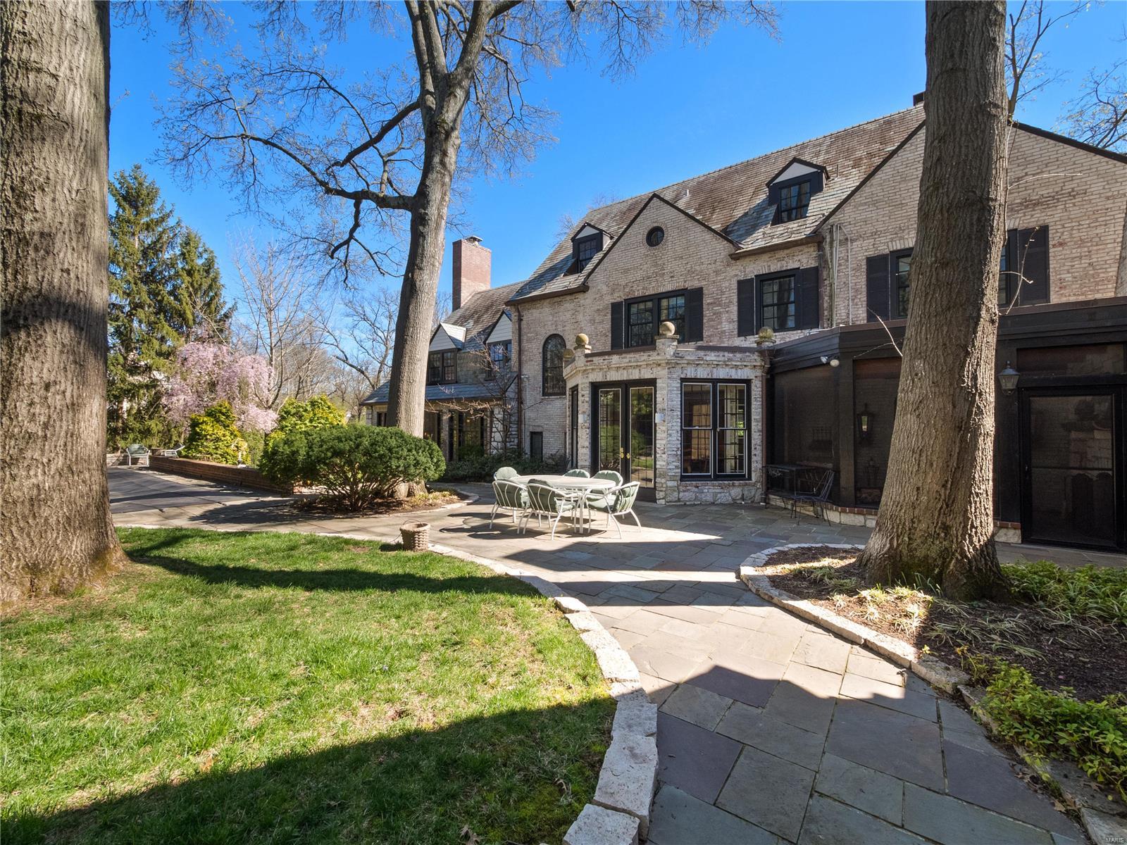 10 Carrswold Drive Clayton, MO 63105 - Photo 40 of 53