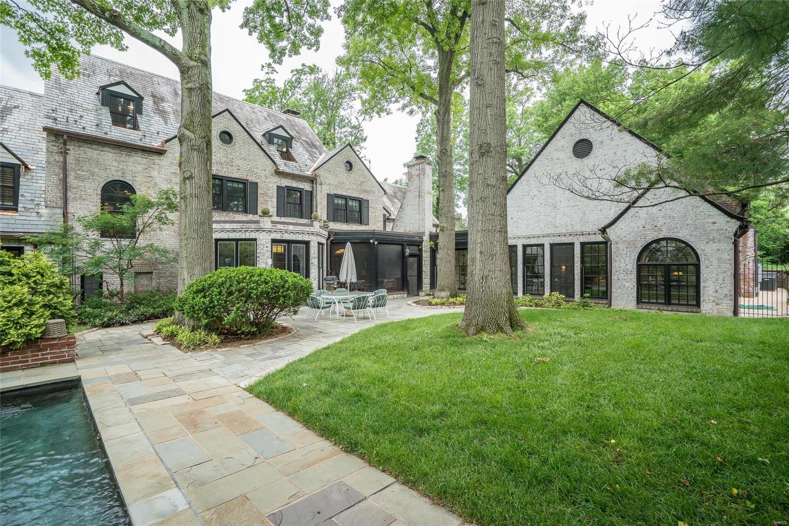 10 Carrswold Drive Clayton, MO 63105 - Photo 45 of 53