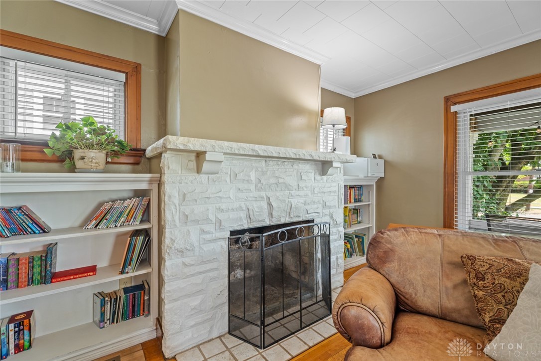 931 Patterson Road Dayton, OH 45419 - Photo 10 of 24 Living room