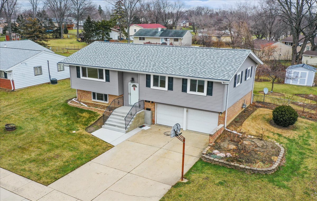 313 Springinsguth Road Schaumburg, IL 60193 - Photo 33 of 39 an aerial view of a house