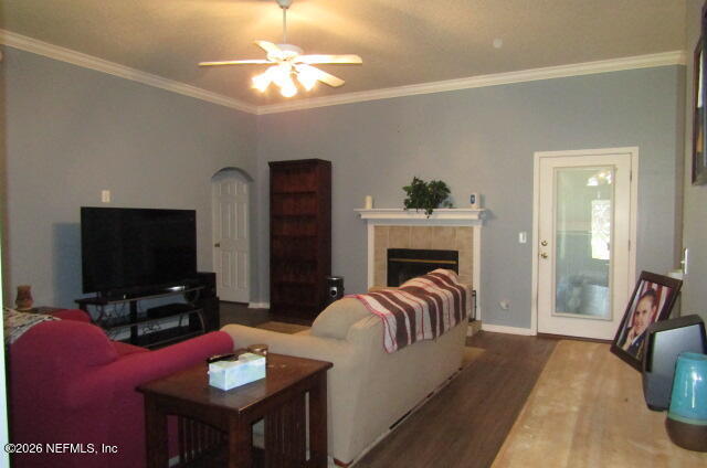 1372 Blackmon Road Green Cove Springs, FL 32043 - Photo 6 of 30 Family Room