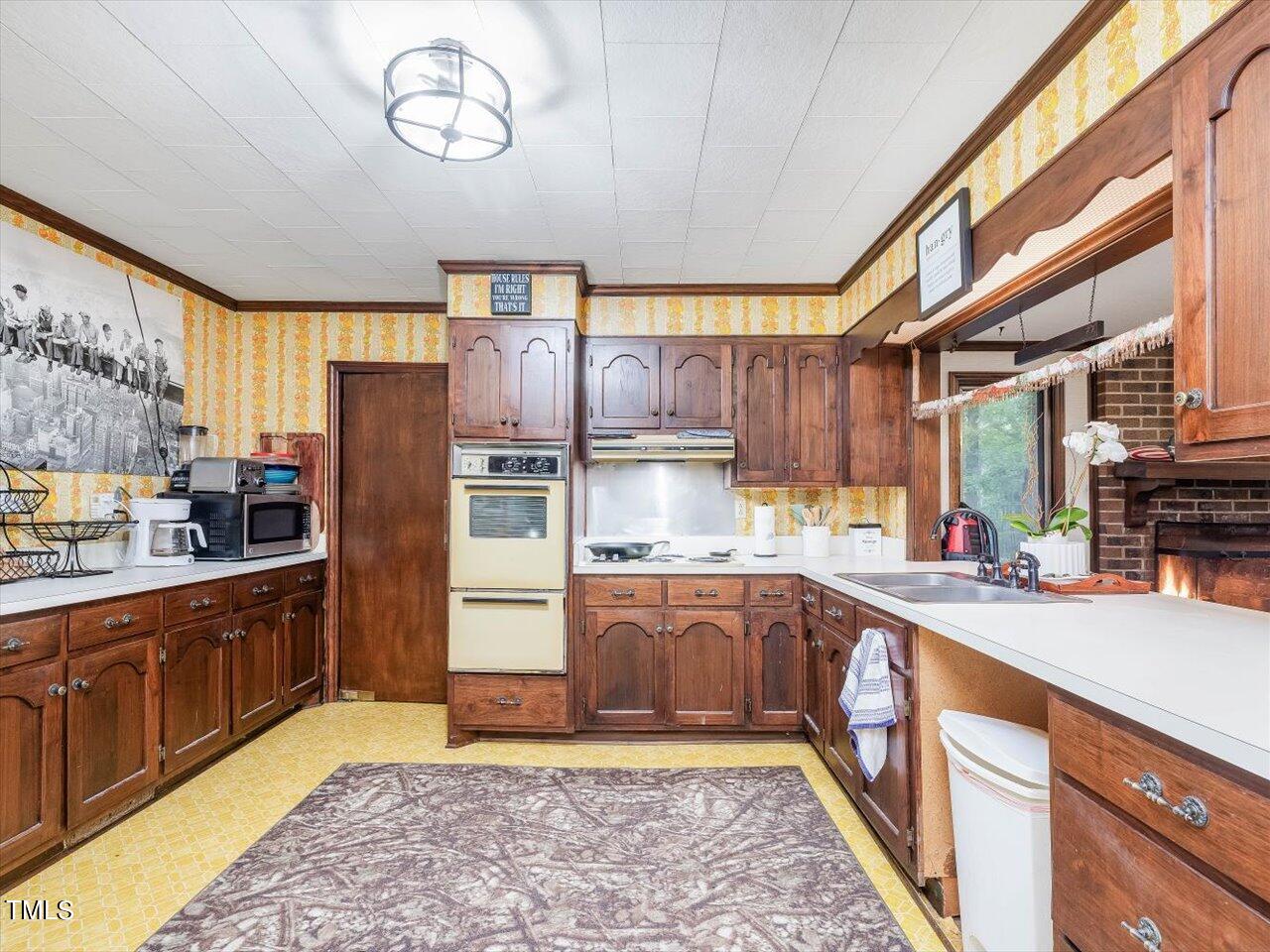 389 Dewitt Smith Road Pittsboro, NC 27312 - Photo 14 of 39 Kitchen