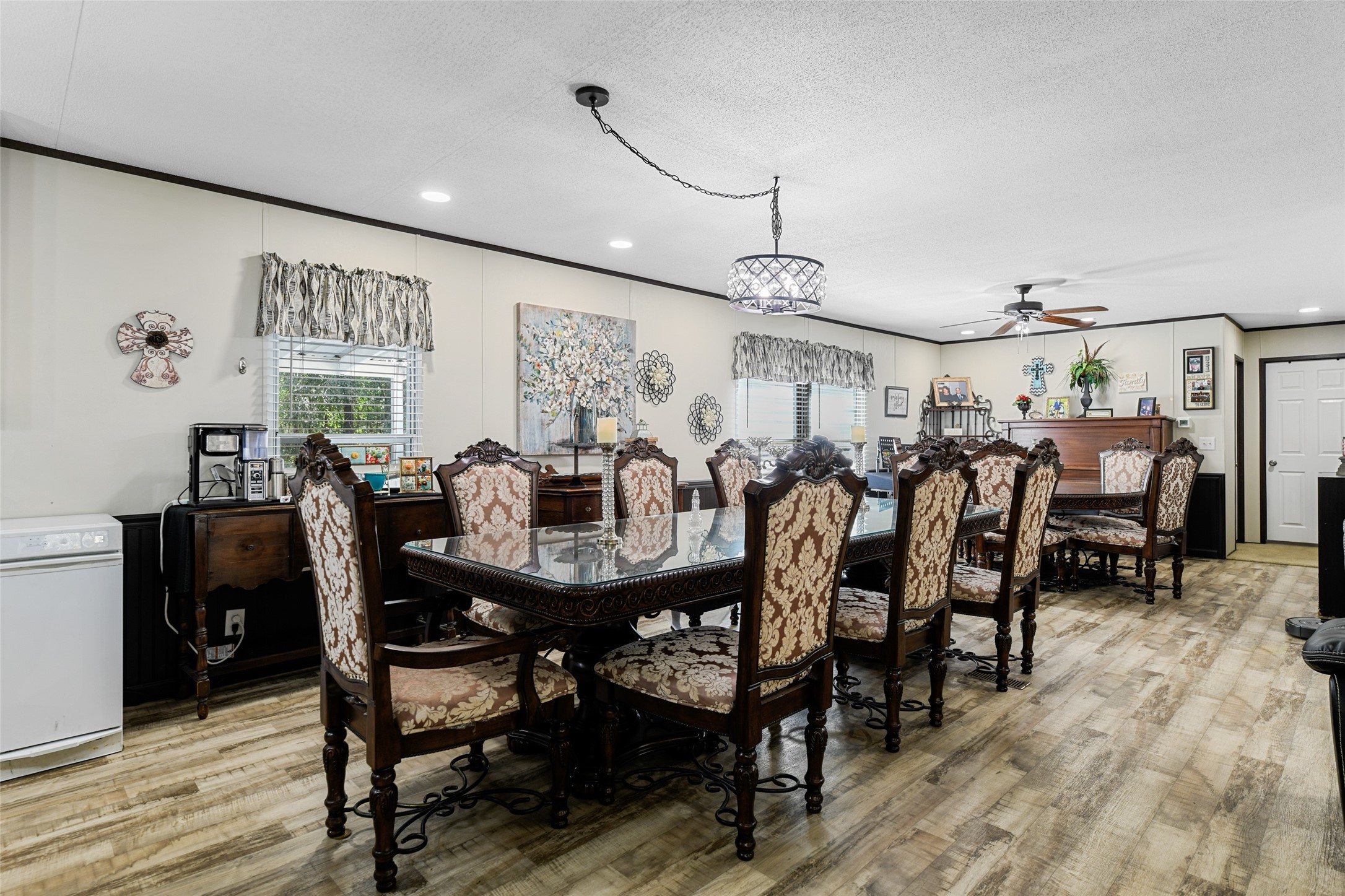 18388 Cooper Road Conroe, TX 77302 - Photo 7 of 49 Another view of spacious dining area