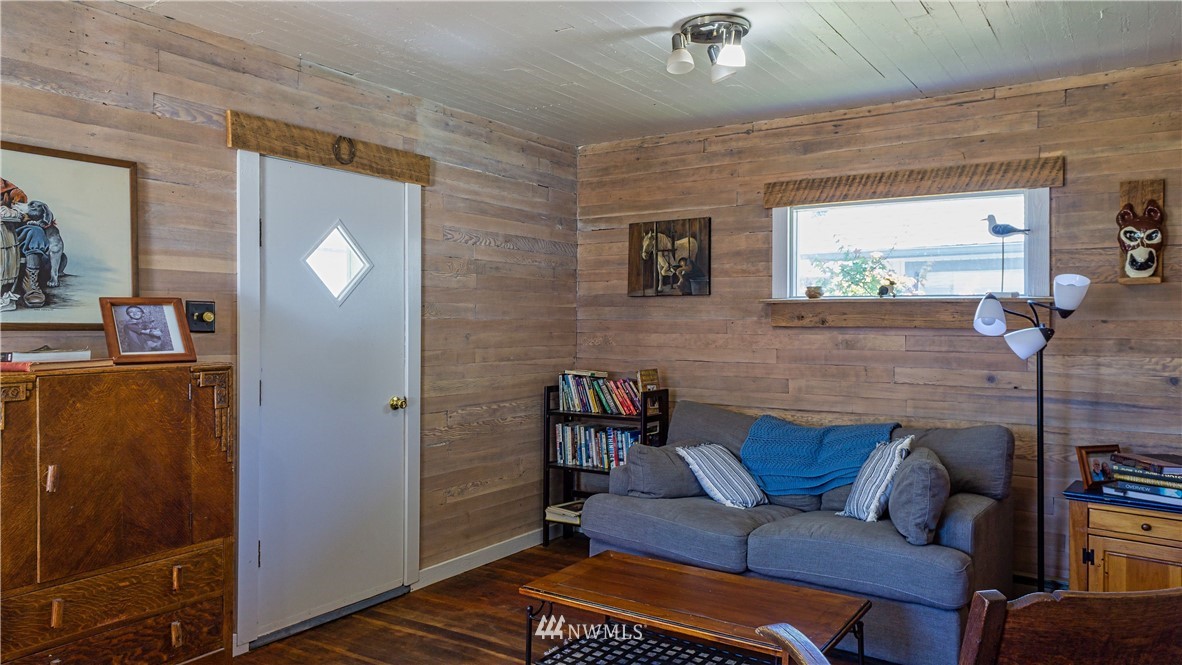 412 D Street Cosmopolis, WA 98537 - Photo 3 of 34 Gallery Image 3