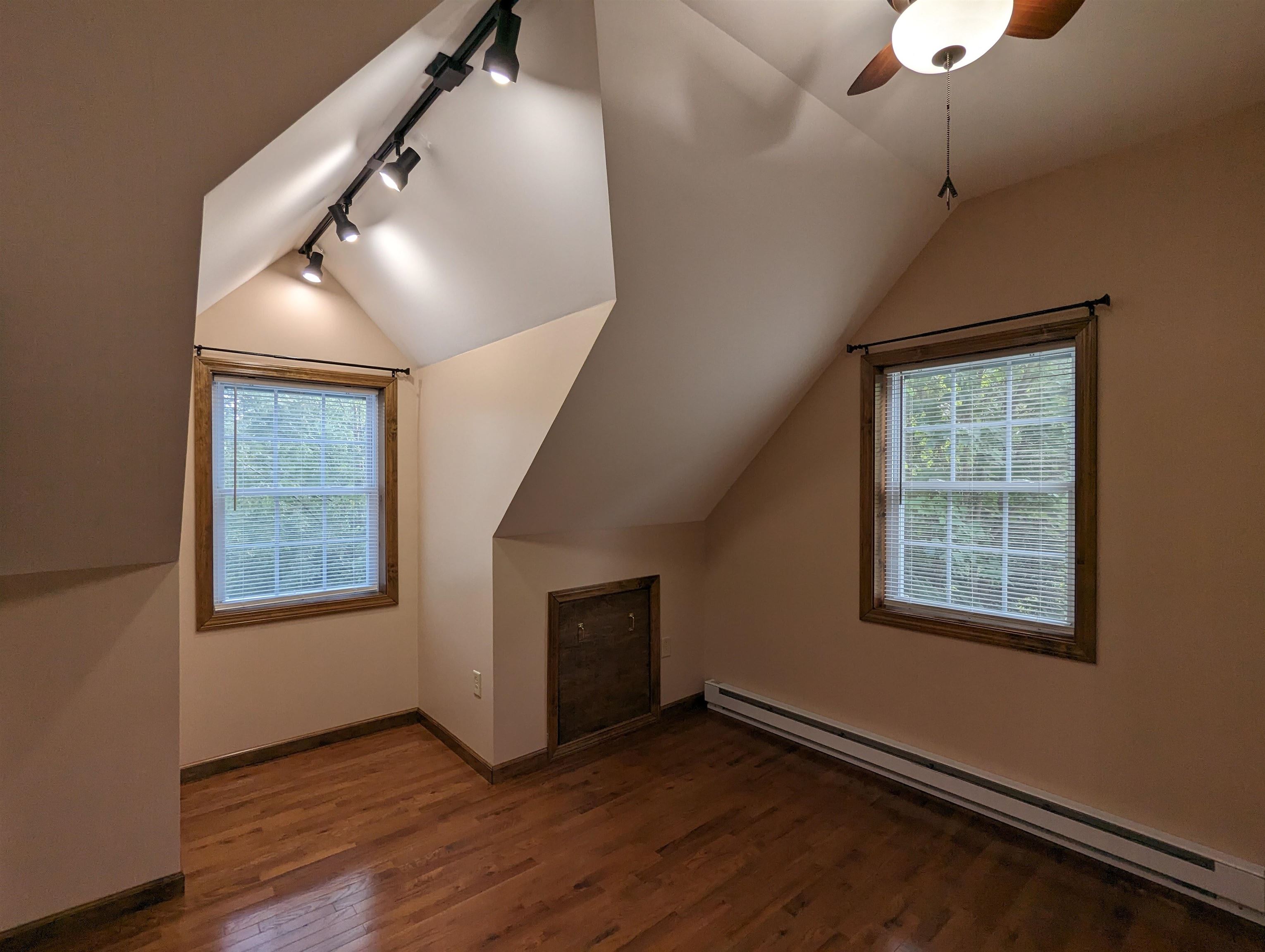 216 County Road, Unit B Bedford, NH 03110 - Photo 3 of 11