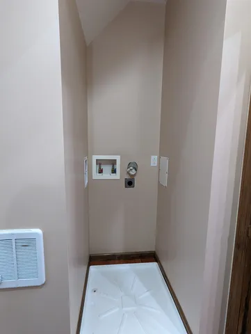 $1,700 | 216 County Road, Unit B, Bedford, NH 03110