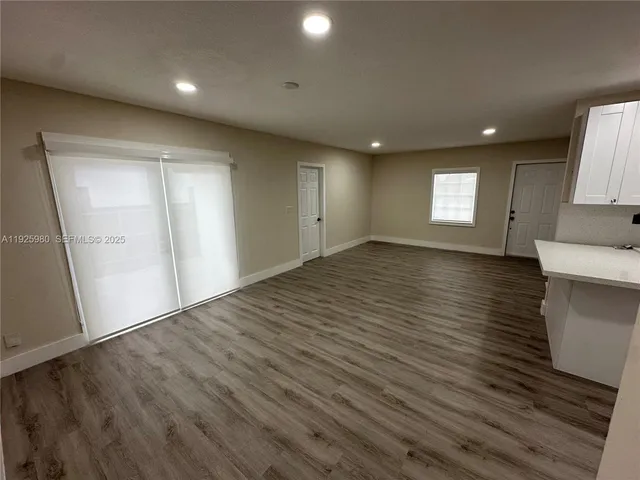 a view of entryway and hall