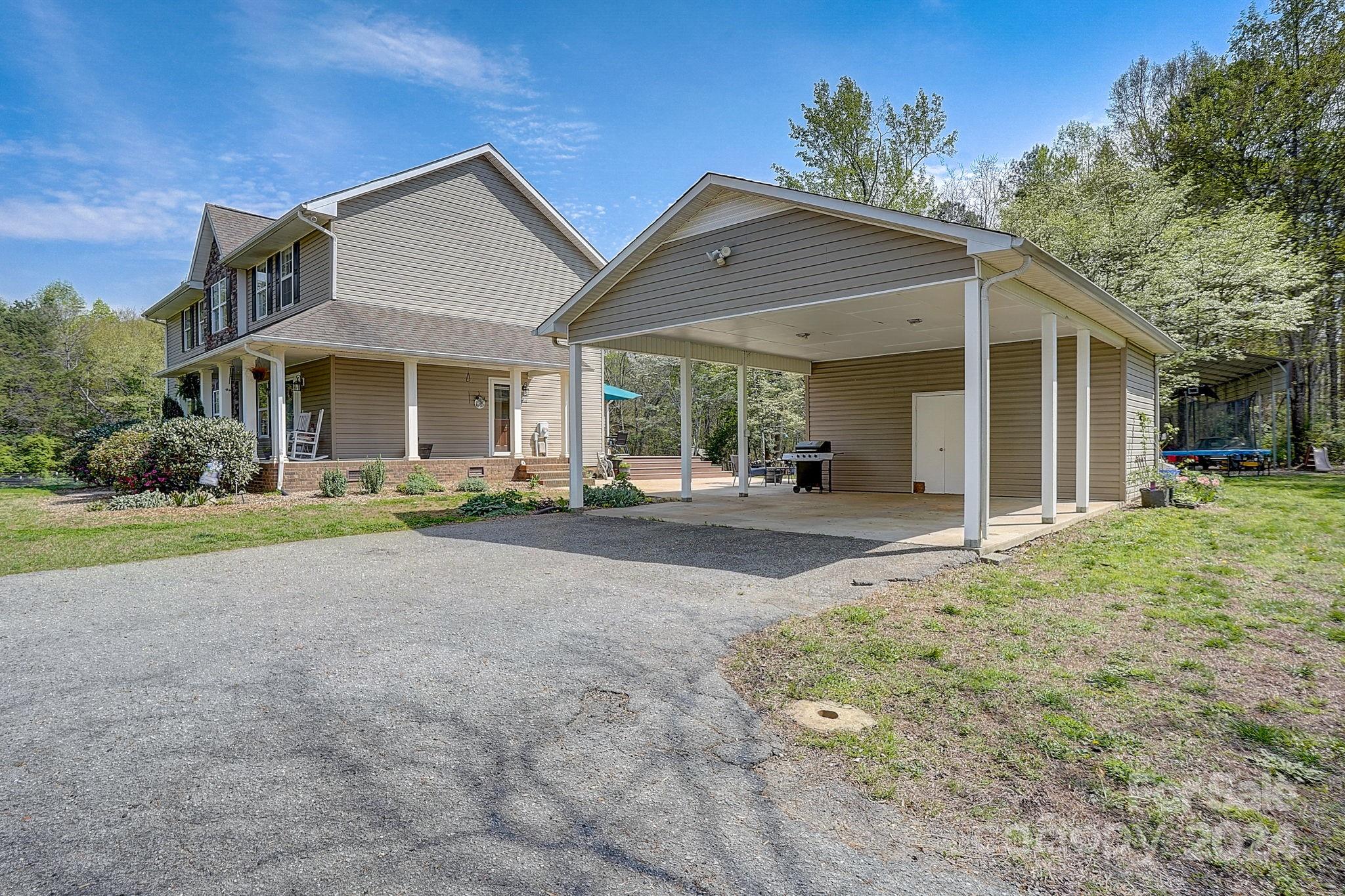 159 Patterson Road Kings Mountain, NC 28086 - Photo 3 of 26 Gallery Image 3