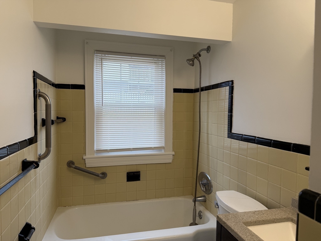 25 Walnut Terrace Arlington, MA 02476 - Photo 15 of 33