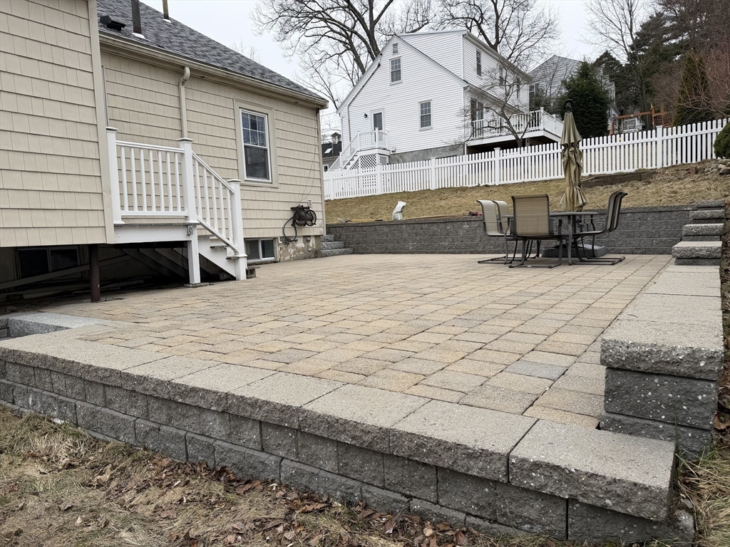 25 Walnut Terrace Arlington, MA 02476 - Photo 7 of 33