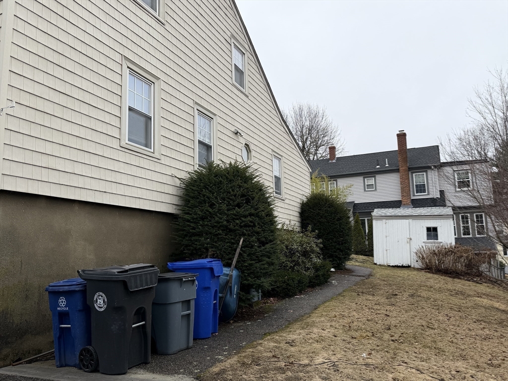 25 Walnut Terrace Arlington, MA 02476 - Photo 8 of 33