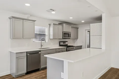 $395,900 | 2713 Crownspoint Drive, Austin, TX 78748