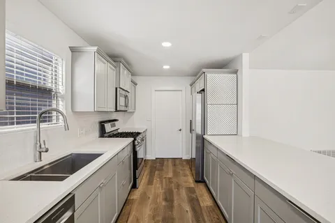 $395,900 | 2713 Crownspoint Drive, Austin, TX 78748