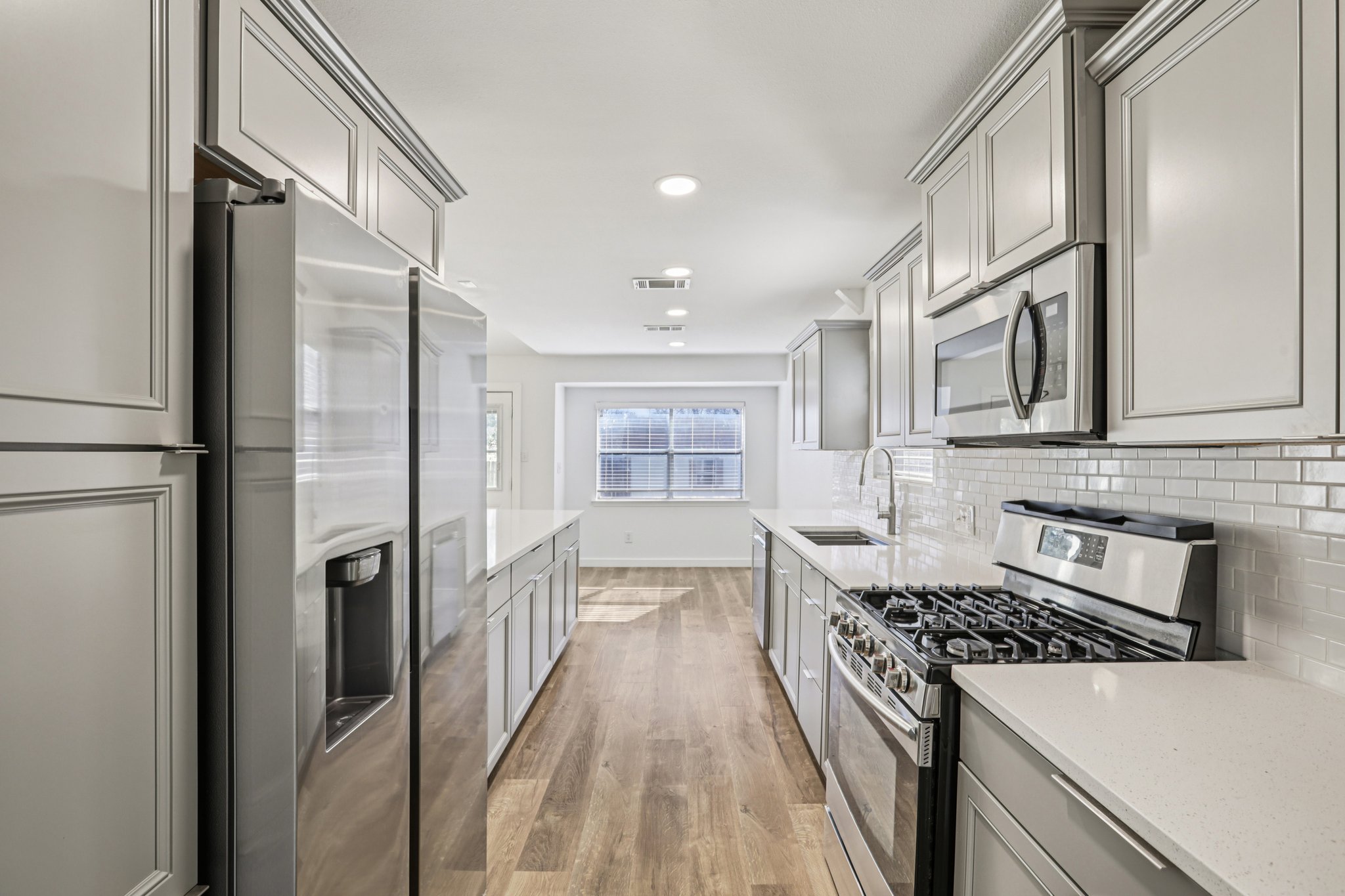 2713 Crownspoint Drive Austin, TX 78748 - Photo 14 of 34