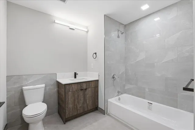 $2,800 | 3516 John F. Kennedy Boulevard, Unit 202, Jersey City, NJ 07307