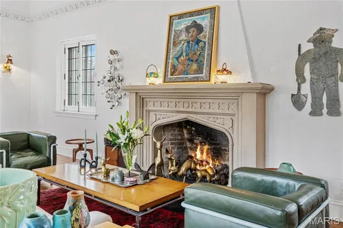 $1,000,000 | 1250 Hampton Park Drive, St. Louis, MO 63117