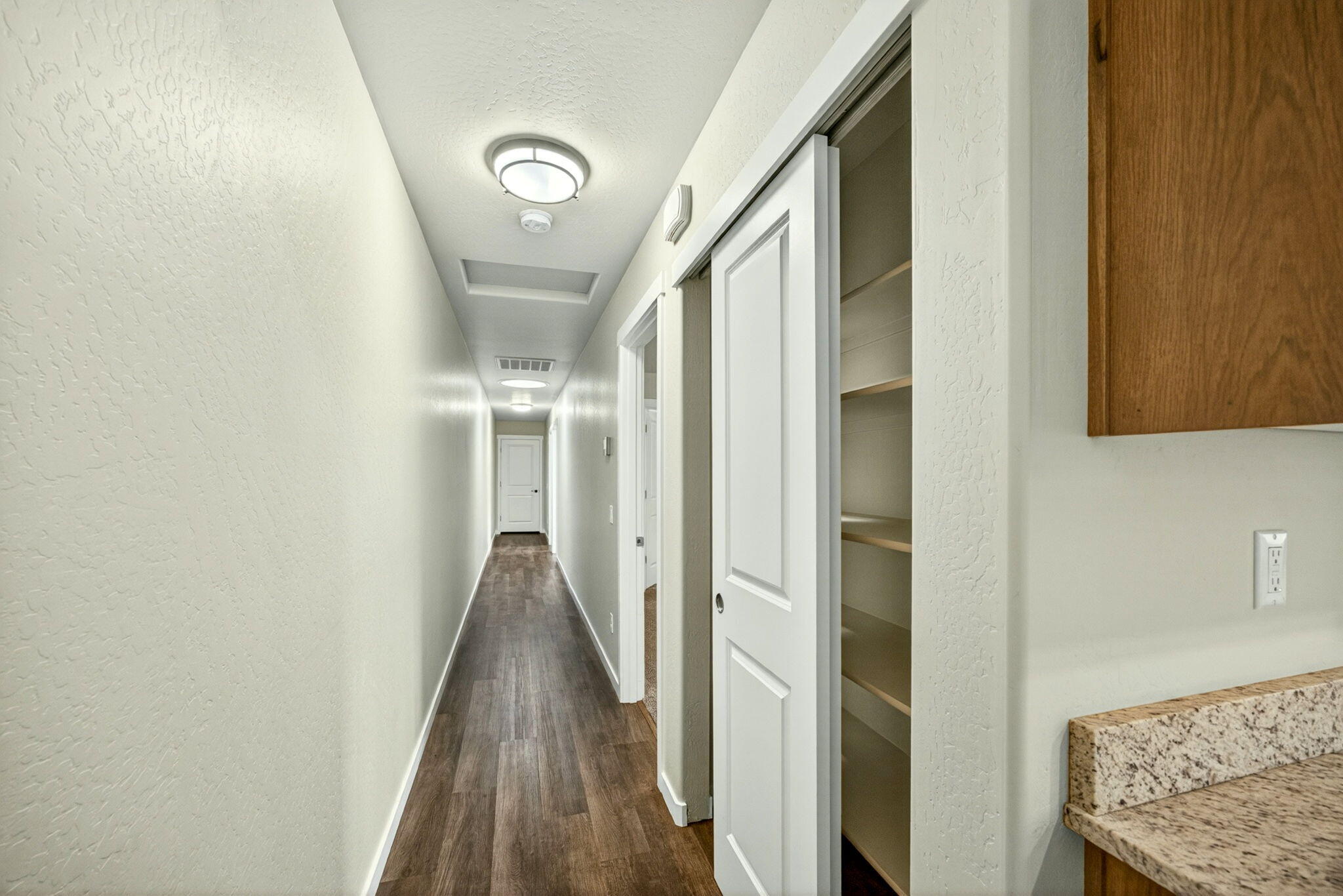 3001 Southwest University Road, Unit A & B Grants Pass, OR 97527 - Photo 13 of 38
