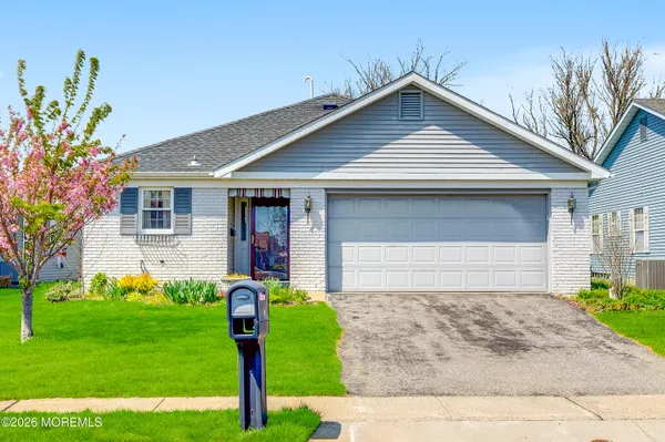 $499,000 | 3 Everest Drive North, Brick, NJ 08724