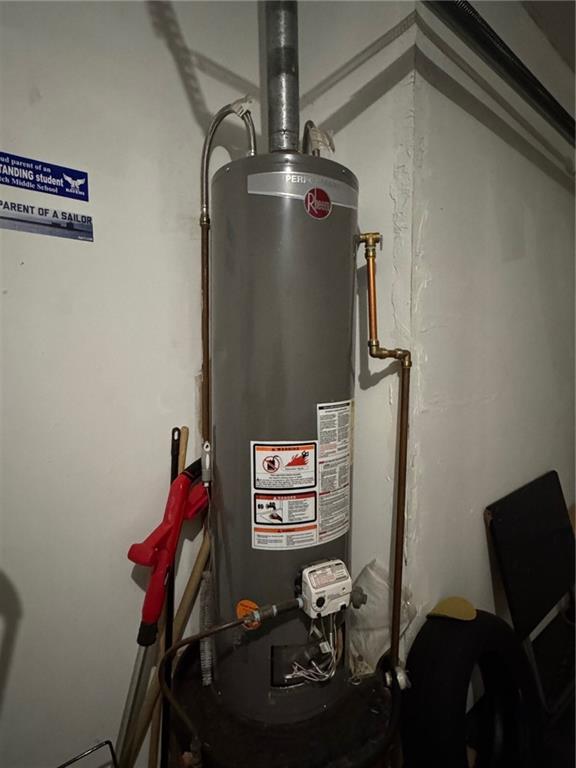 1019 Davis Mill Road South Dallas, GA 30157 - Photo 16 of 16 a view of a room with gym equipment