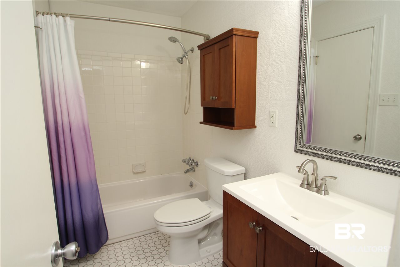 110 Du Rhu Drive, Unit 110B Mobile, AL 36608 - Photo 13 of 23