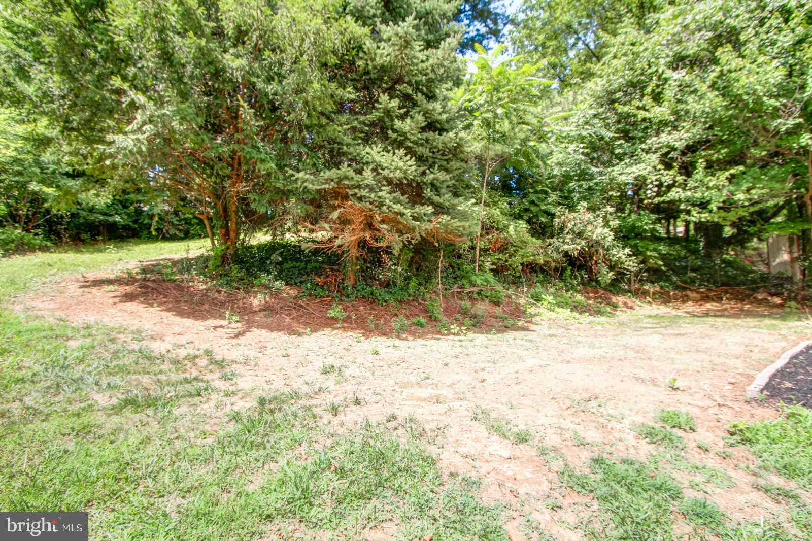405 Corbin Road York, PA 17403 - Photo 22 of 25
