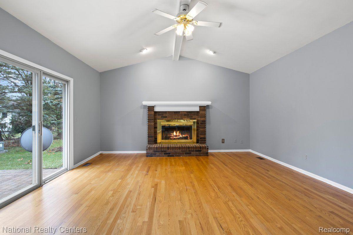 44489 Stone Road Novi, MI 48375 - Photo 9 of 19 Gallery Image 9