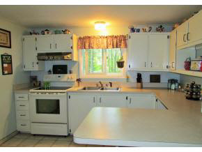 84 Fay Boyden Road Wardsboro, VT 05360 - Photo 11 of 23 Gallery Image 11