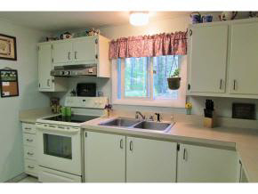 84 Fay Boyden Road Wardsboro, VT 05360 - Photo 9 of 23 Gallery Image 9