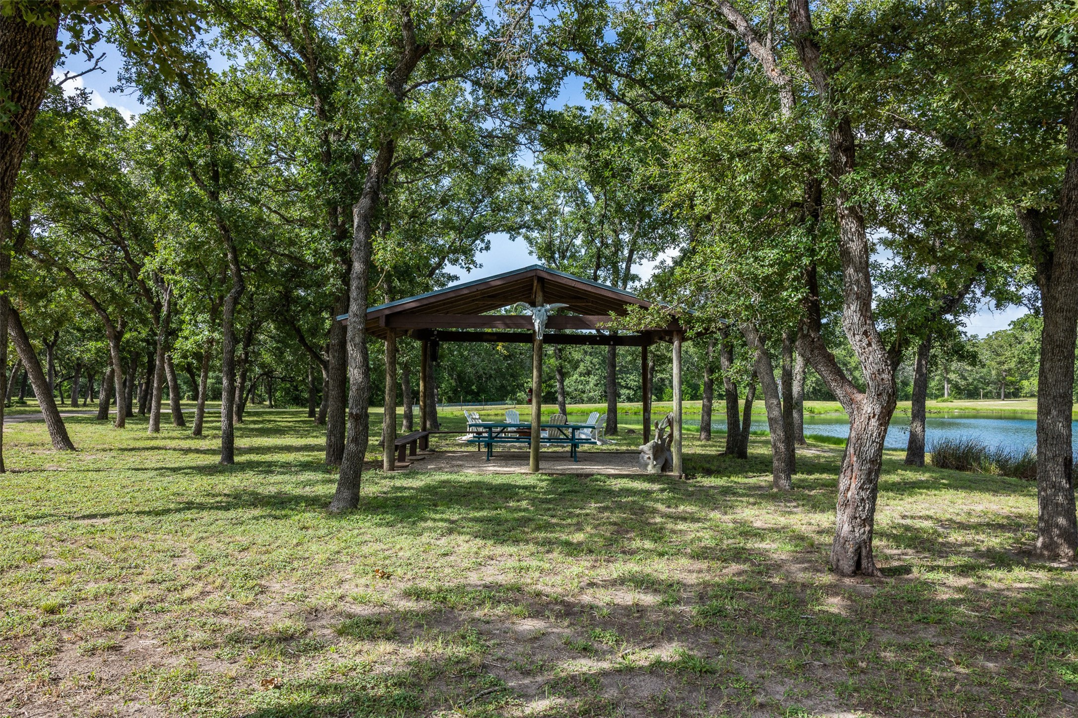 6811 Mockingbird Road Flatonia, TX 78941 - Photo 32 of 44