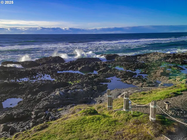 $895,000 | 93 Gender Drive, Yachats, OR 97498