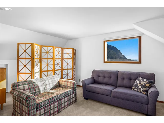 $895,000 | 93 Gender Drive, Yachats, OR 97498