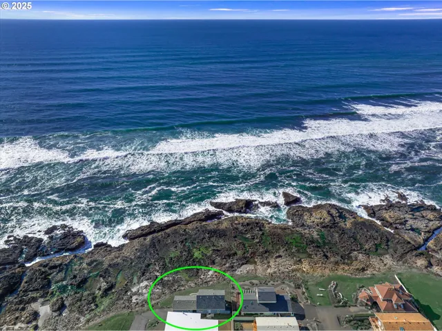 $895,000 | 93 Gender Drive, Yachats, OR 97498