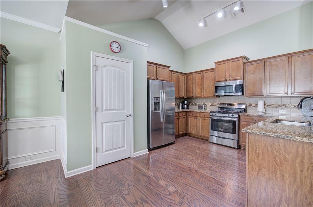 584 Olympic Way Acworth, GA 30102 - Photo 8 of 44